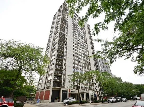 1455 N Sandburg Ter APT 801B, Chicago, IL 60610