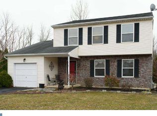 416 W 6th Ave, Parkesburg, PA 19365