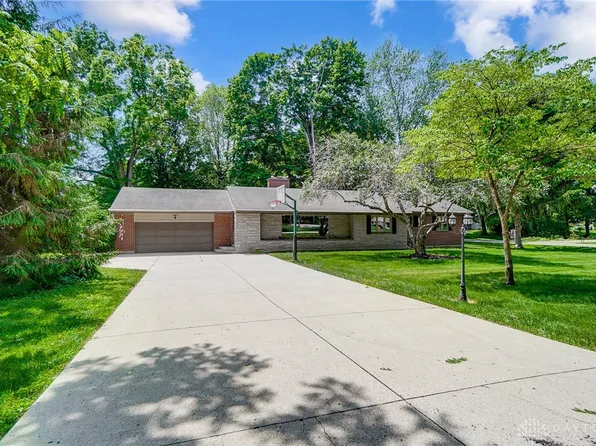 1118 Brookview Dr, Dayton, OH 45430