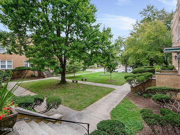 4th image of 2308 Woodbourne Ave APT 9
