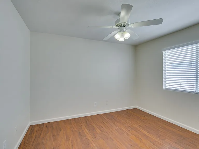 307 Cavalla St — Photo 32