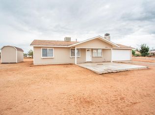14981 Nanticoke Rd, Apple Valley, CA 92307