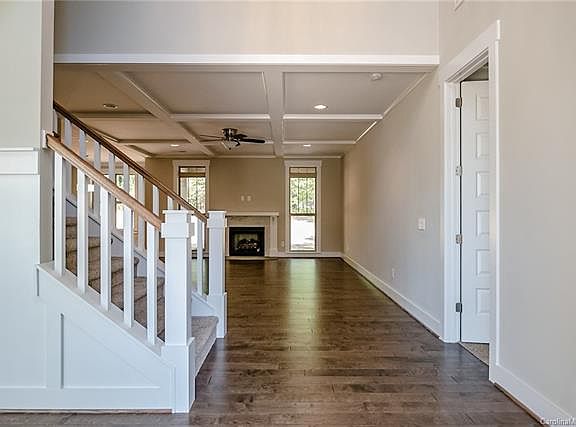 3rd image of 7945 Bradford Ln