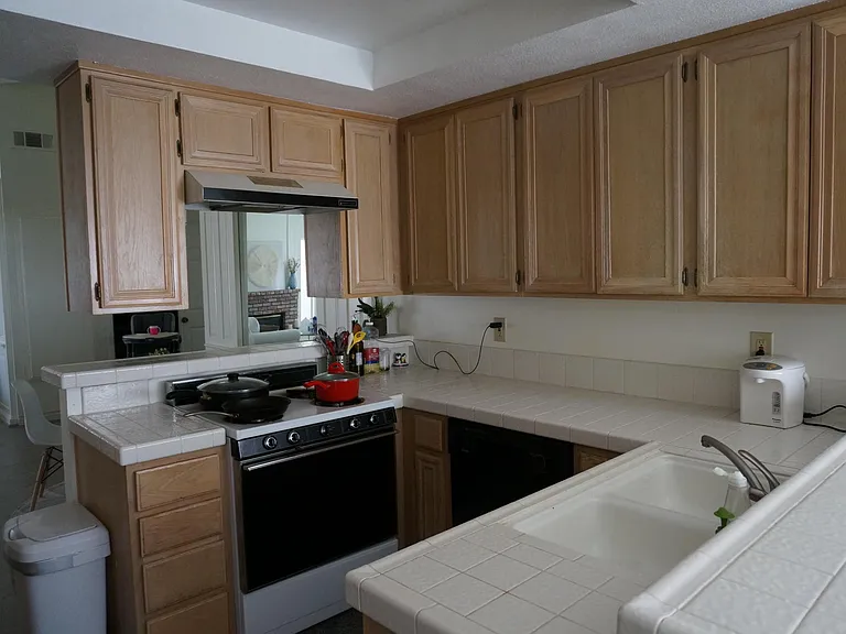 288 Cottonwood Ave — Photo 7