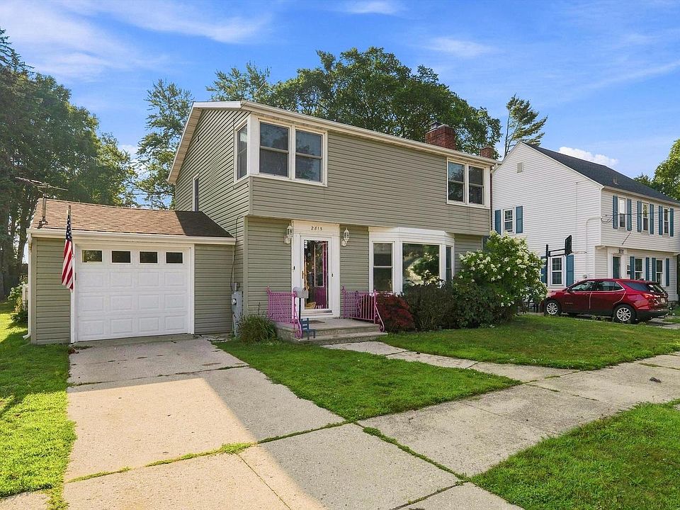1st image of 2815 School STREET