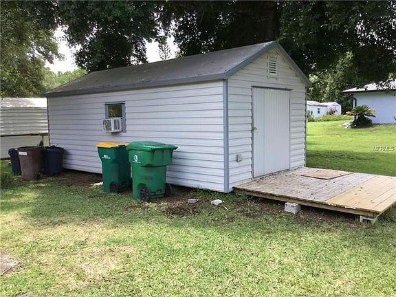 10x20 Storage Shed with electricity