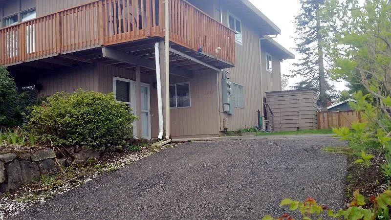 2 bed, 1.5 bath, $1,395 — Photo 1