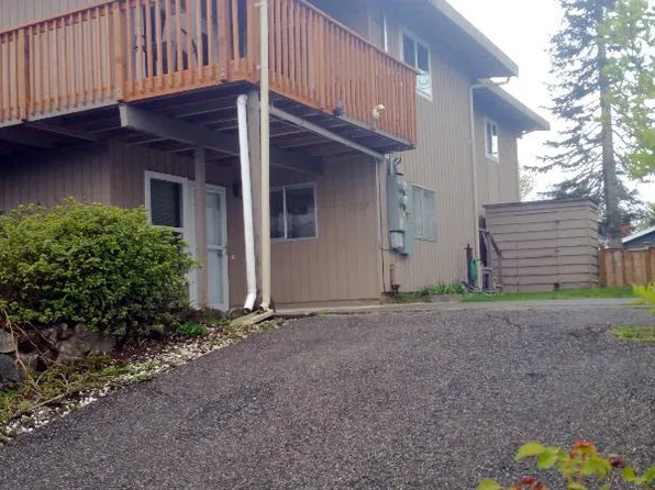 2135 N Wycoff Ave, Bremerton, WA 98312
