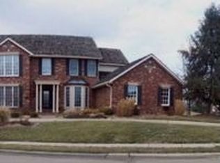 45 Sunset Hills Dr, Edwardsville, IL 62025