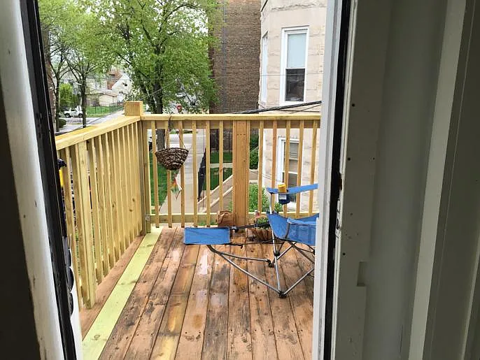 2830 W Armitage Apartment — Photo 15