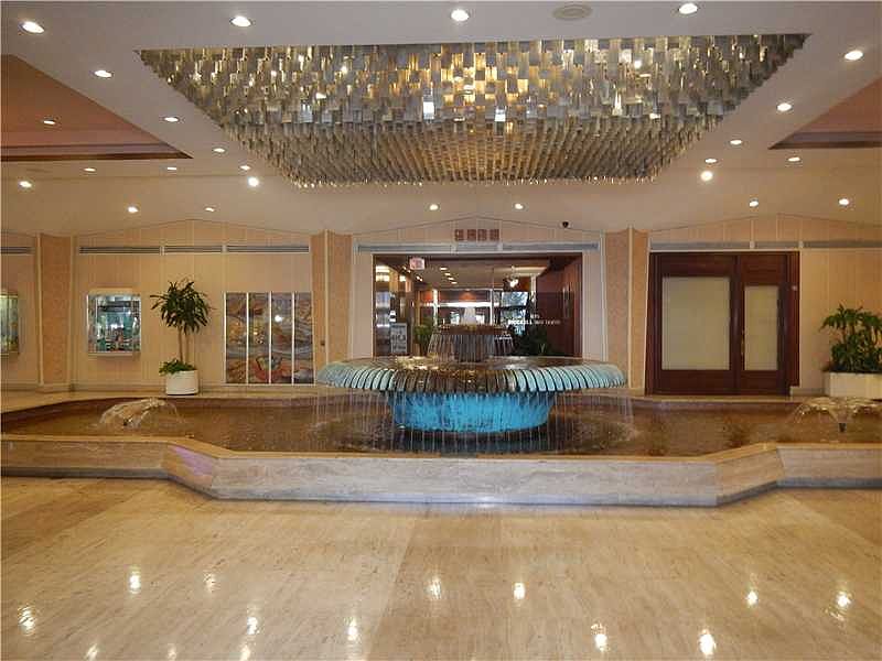 1st image of 905 Brickell Bay Dr APT 521