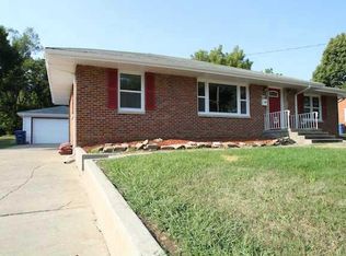 1105 E Lacona Ave, Des Moines, IA 50315