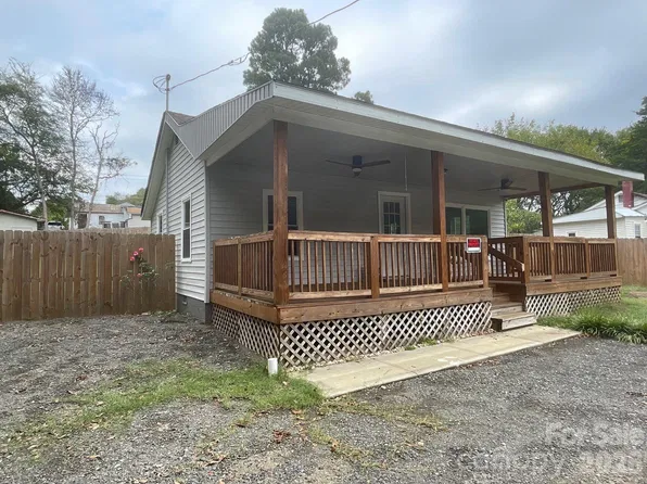 109 Walnut Ave, Belmont, NC 28012
