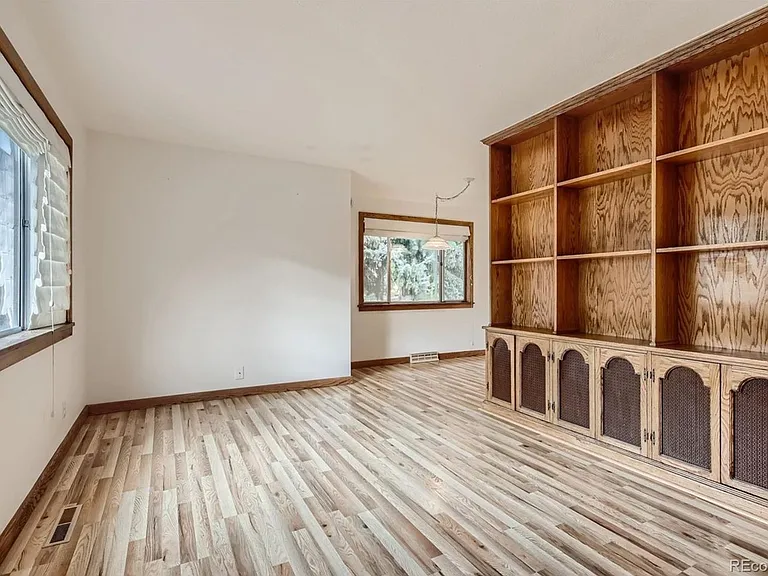1004 S Arbutus St #1004 — Photo 6