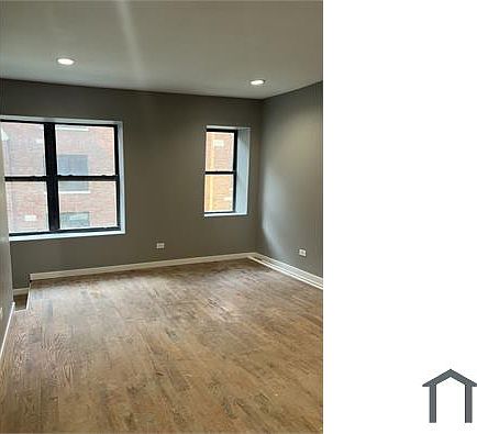 2nd image of 4830 S Drexel Blvd #704
