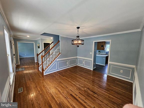 3rd image of 7631 Chancellor Rd