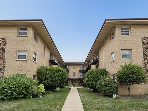 2nd image of 4200 N Keystone Ave APT 3B