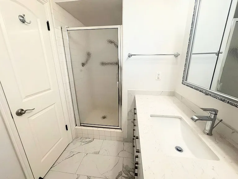 758 E Cypress Ave — Photo 17