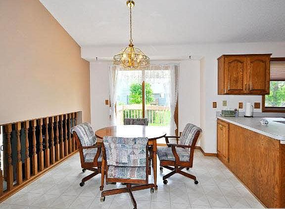 4th image of 8936 Regent Parkway