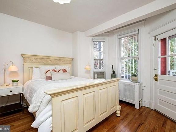5th image of 1869 Mintwood Pl NW APT 21