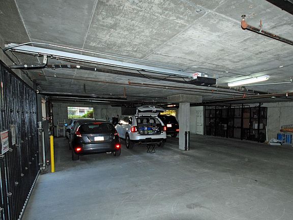 3rd image of 10833 Camarillo St APT 7