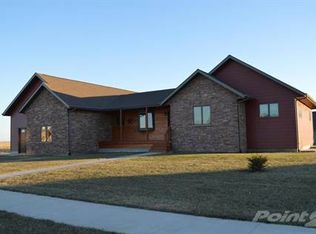 504 E 15th Ave, Groton, SD 57445