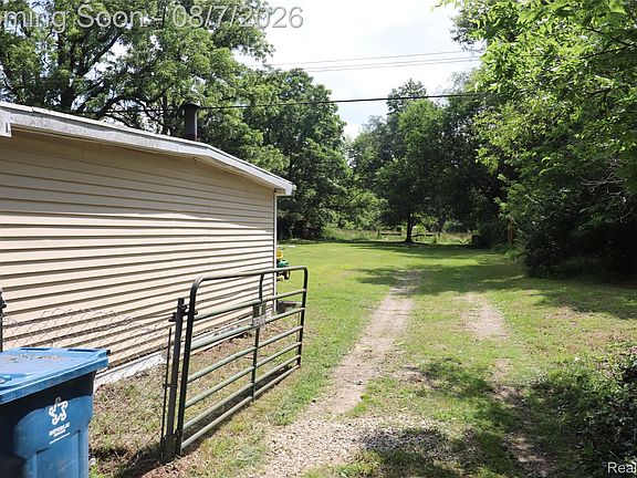 4th image of 17963 Martinsville Rd