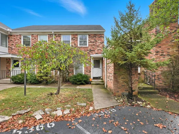 5366 Yorkshire Village Ln #B-22, Columbus, OH 43232