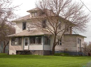 45314 237th St, Madison, SD 57042