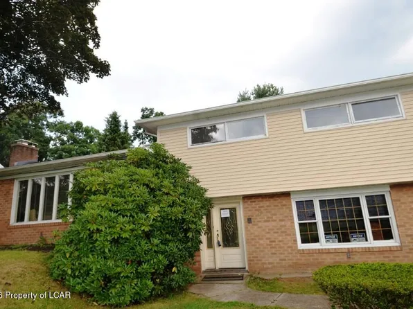 78 Summit Rd, Mountain Top, PA 18707
