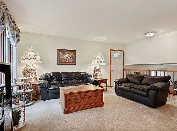 5th image of 15244 Creekside Dr