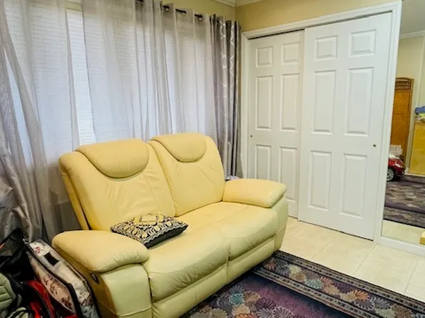 2715 Strickland Avenue image 23 of 42