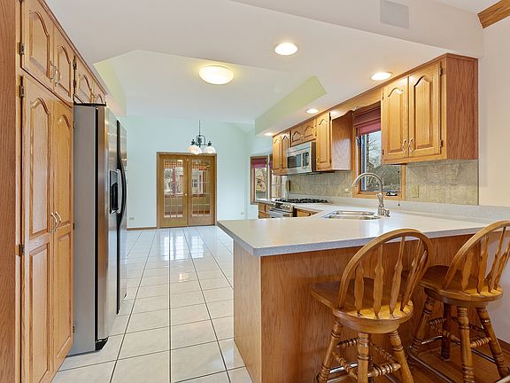 5th image of 16405 Paw Paw Ave