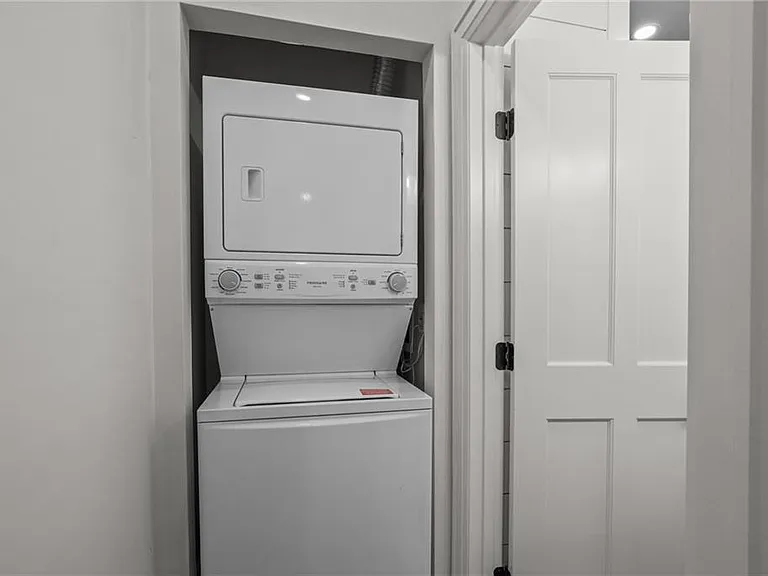 8 Cross St #2 — Photo 15
