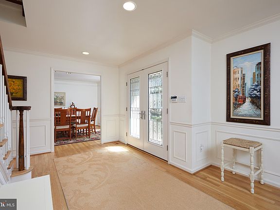 4th image of 9521 Fox Hollow Dr