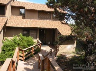 6880 Robin Ct, Redmond, OR 97756