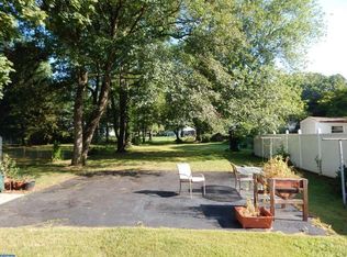 156 Locust Ave, Hamilton, NJ 08610