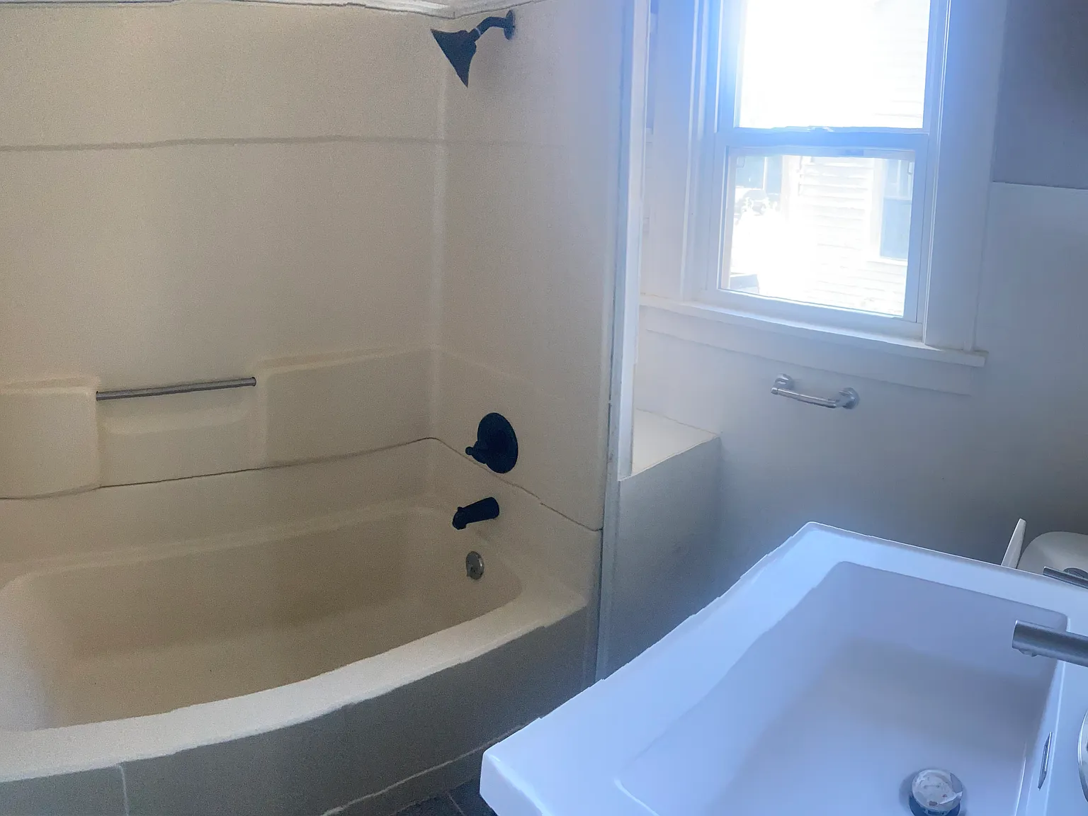 2 bed, 1175 sqft, $950 — Photo 2
