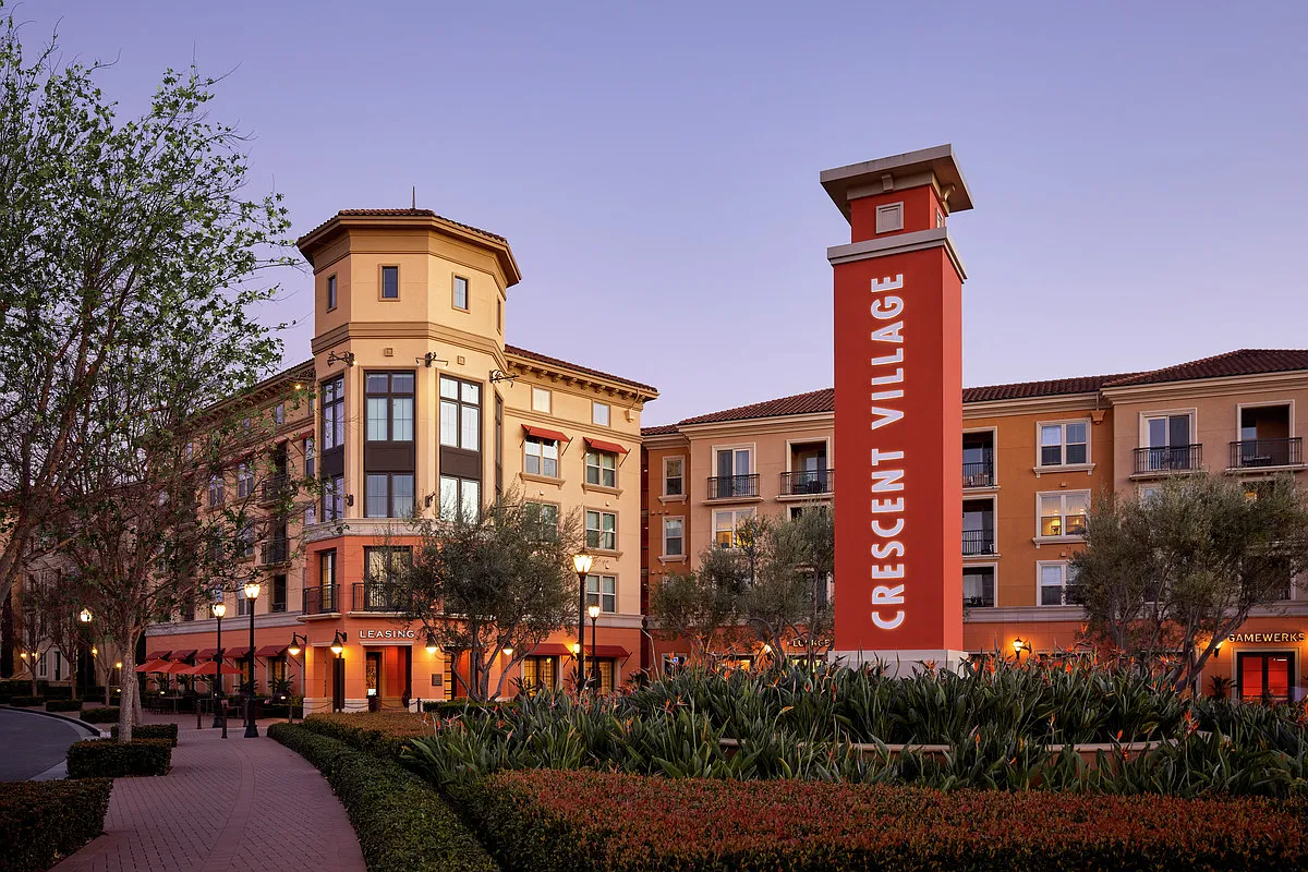 Crescent Village Apartment Homes — Photo 2