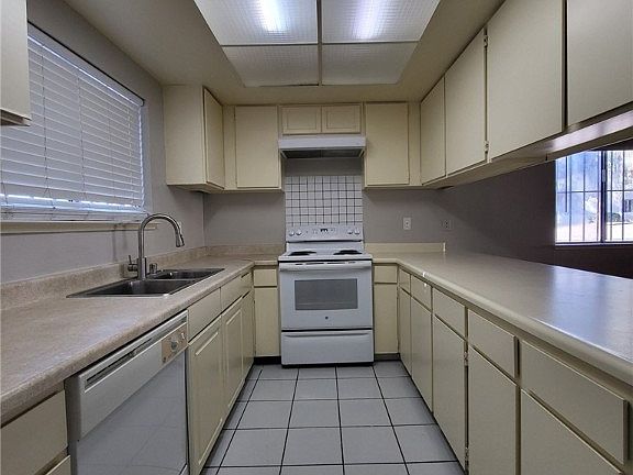 3rd image of 3262 Jericho St Unit B