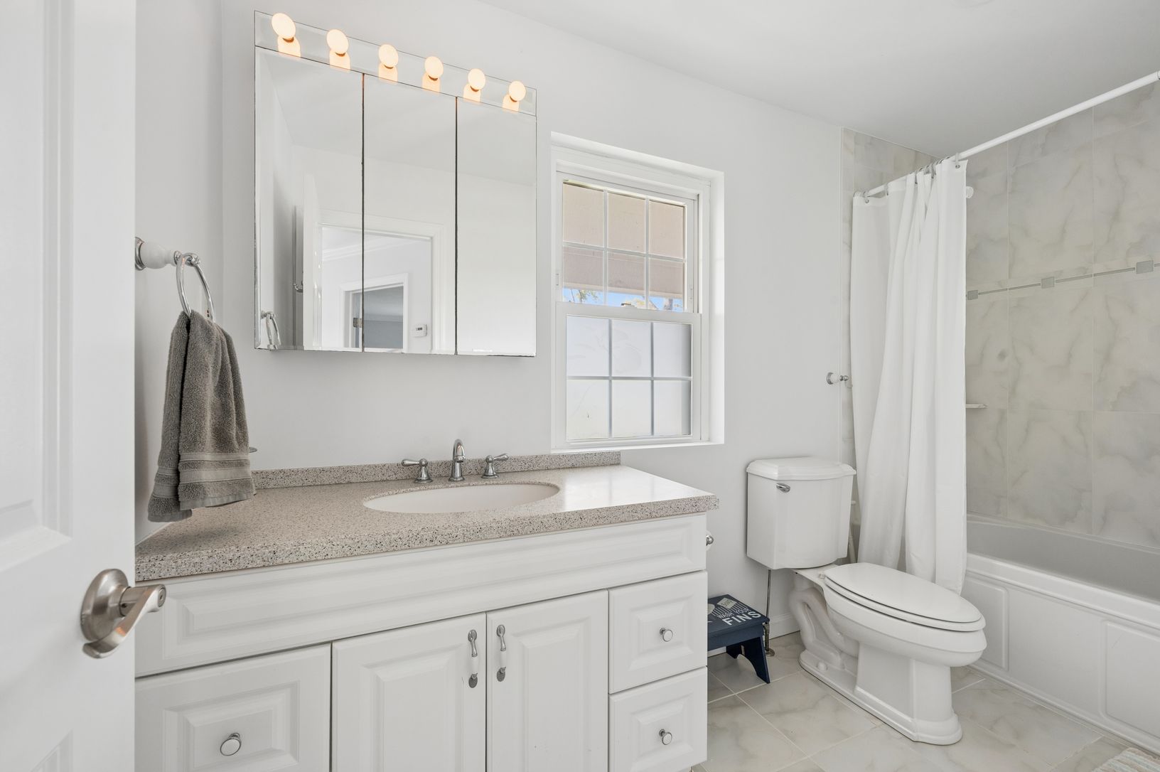  2nd Floor Bathroom