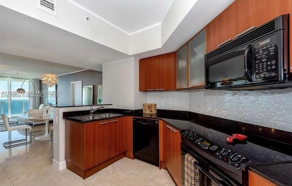 2 bed, $7,500 — Photo 4