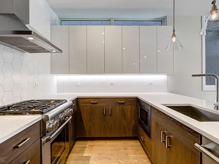 822 N Marshfield Ave #2N — Photo 8