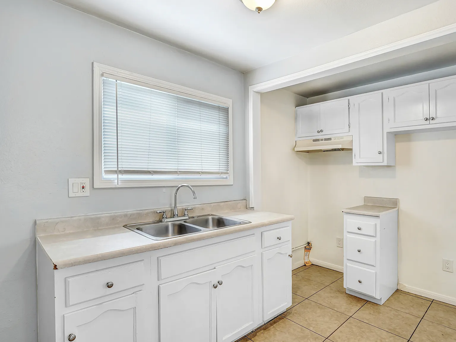 1 bed, 560 sqft, $1,550 — Photo 4