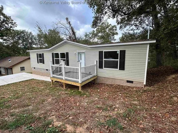 23 Galveston Ln, Nitro, WV 25143