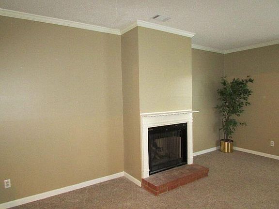 From Prev Unfurnished Listing - Furniture Pending