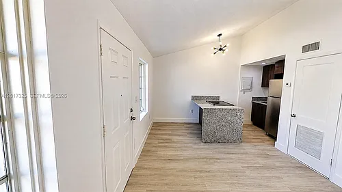 840 SW 7th St #852 Photo 1