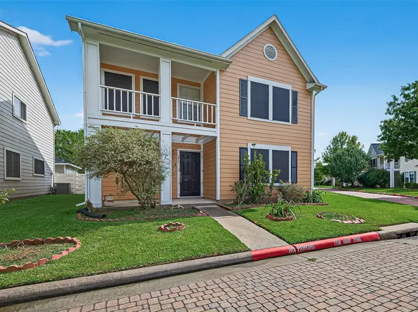 15859 E Park Ct, Houston, TX 77082