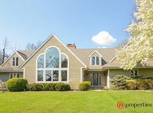 9 Acorn Dr, Hawthorn Woods, IL 60047