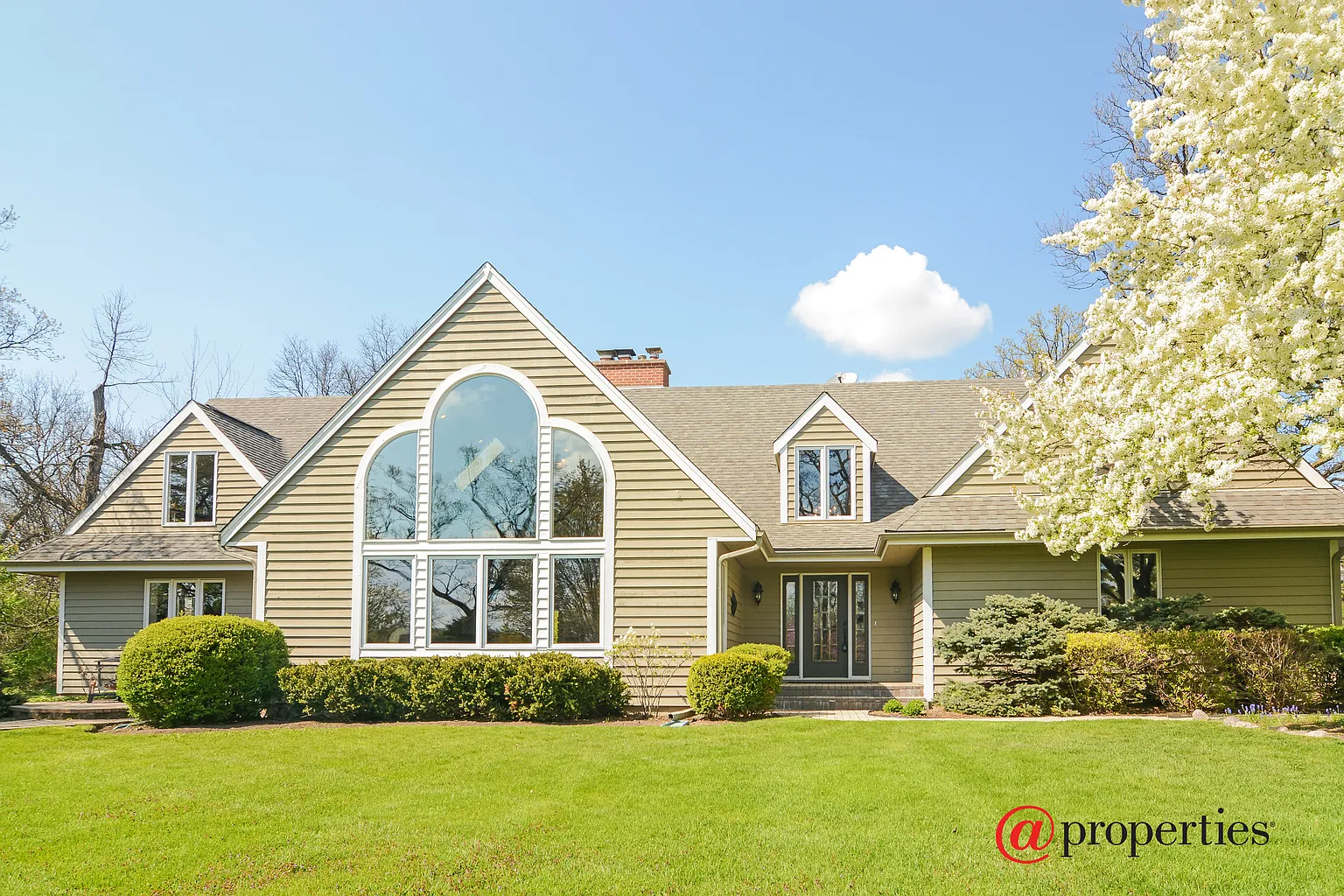 9 Acorn Dr photo 1